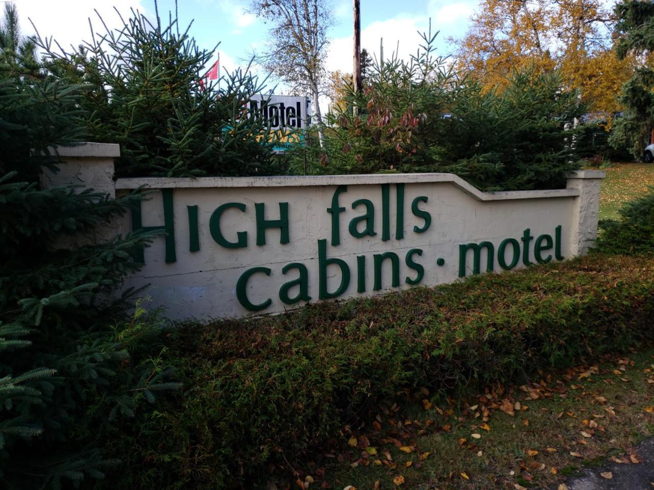 High Falls Motel & Cabins Wawa Buitenkant foto
